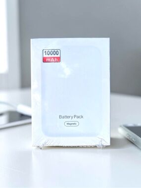 10000mAh magnetic portable battery pack